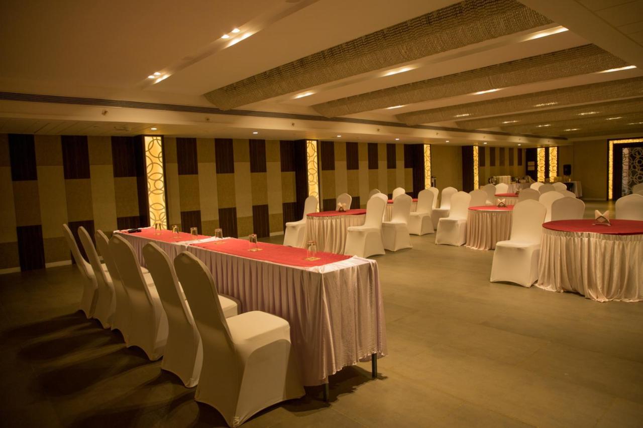 Zip By Spree Hotels Samudra Belgaum Esterno foto