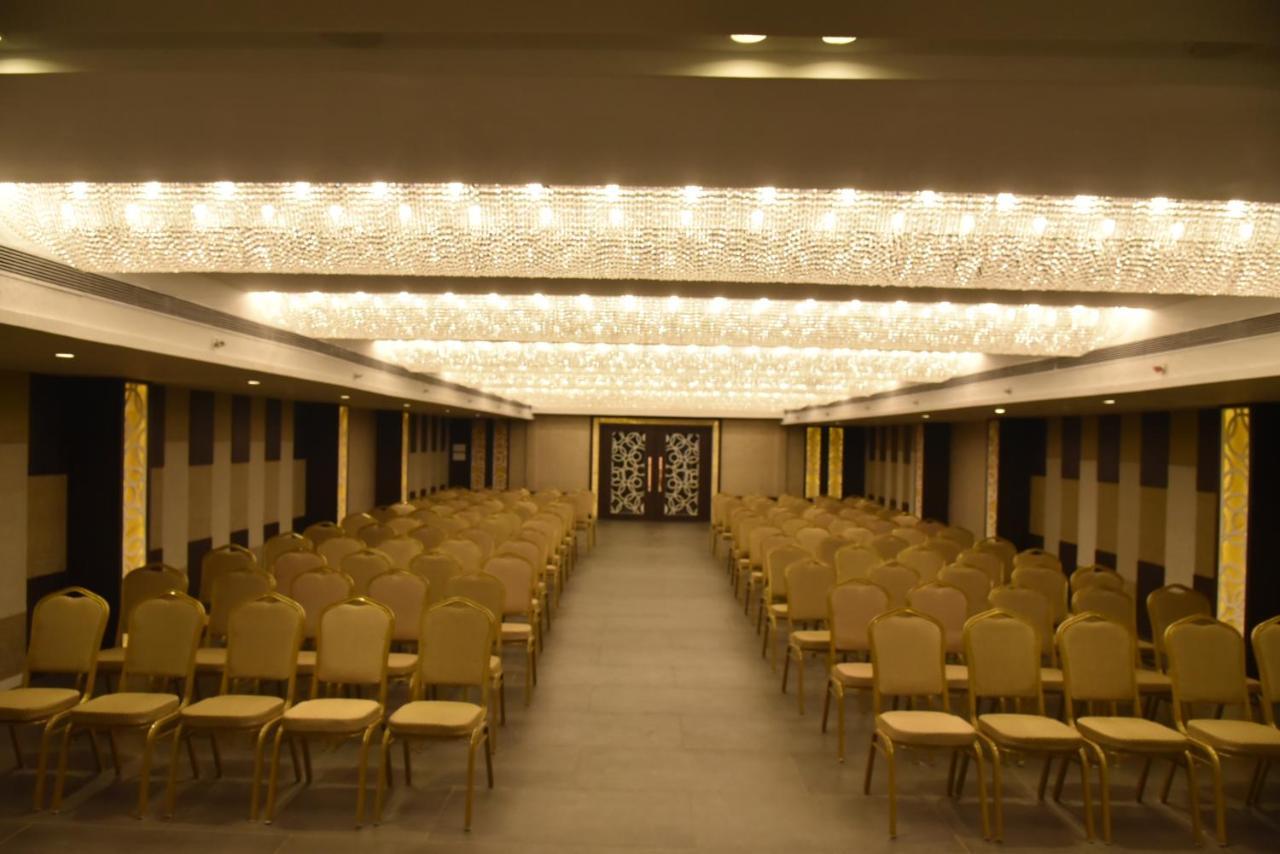 Zip By Spree Hotels Samudra Belgaum Esterno foto